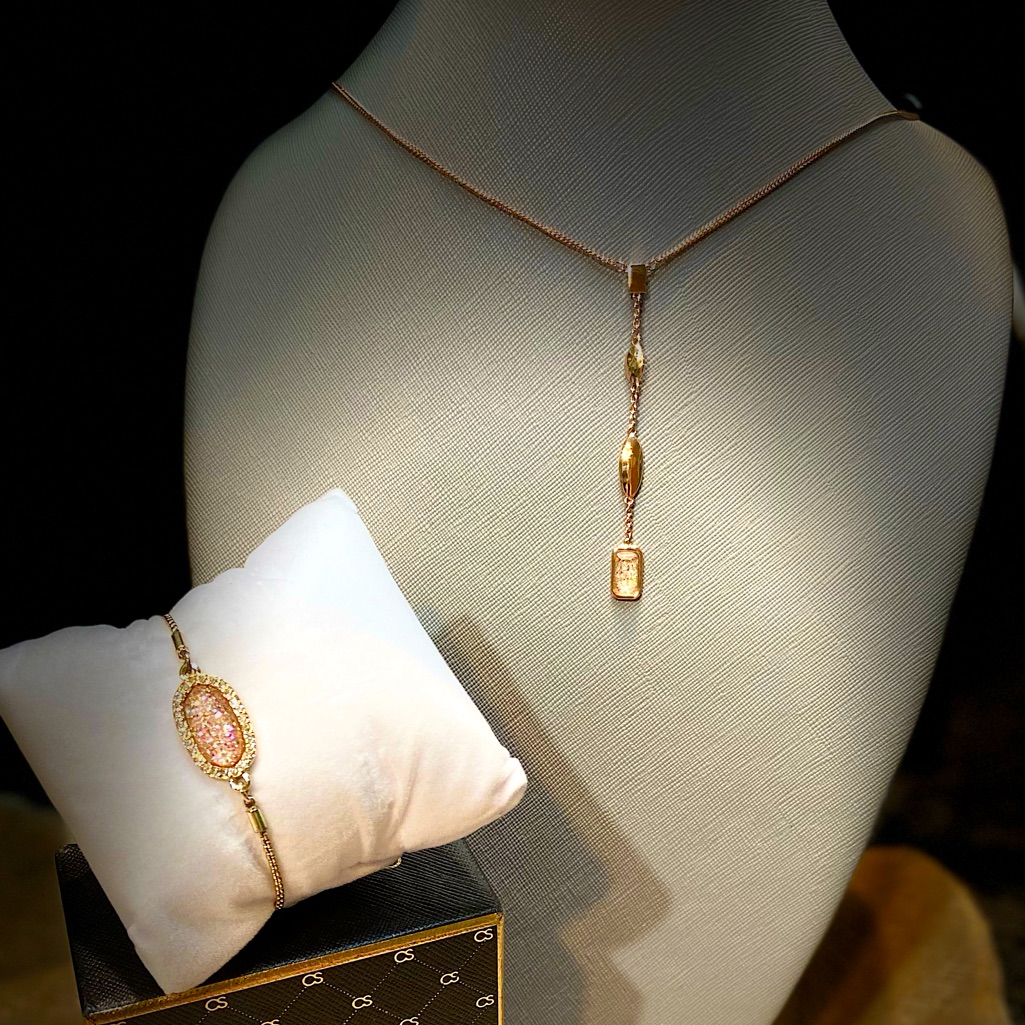 2/$30 Nwb Matching Bracelet And Necklace Set